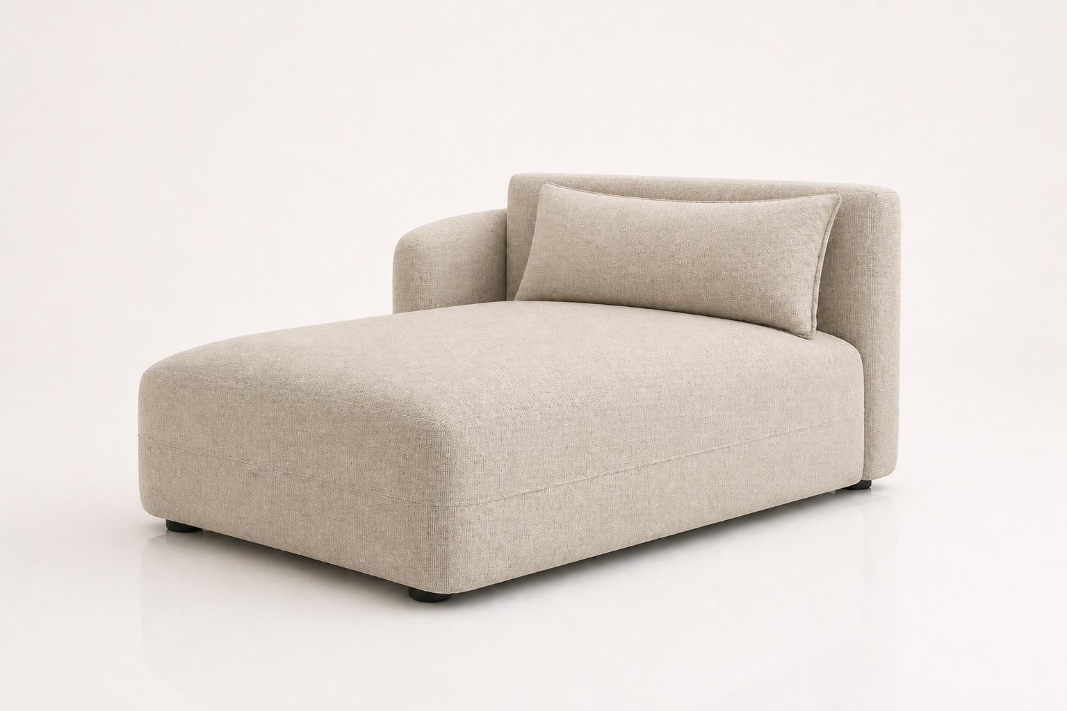 The ELMÉ daybed in warm darker cream (MOON MIST)