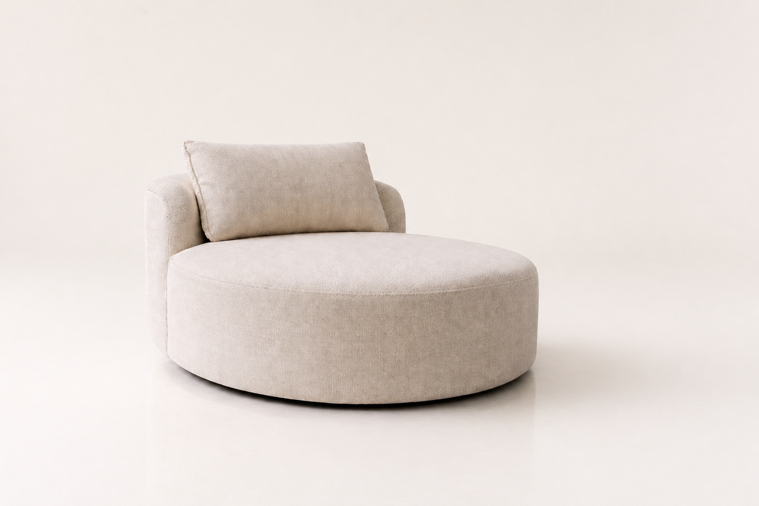 The LINDA daybed in off-white cream (CLOUD LINEN)