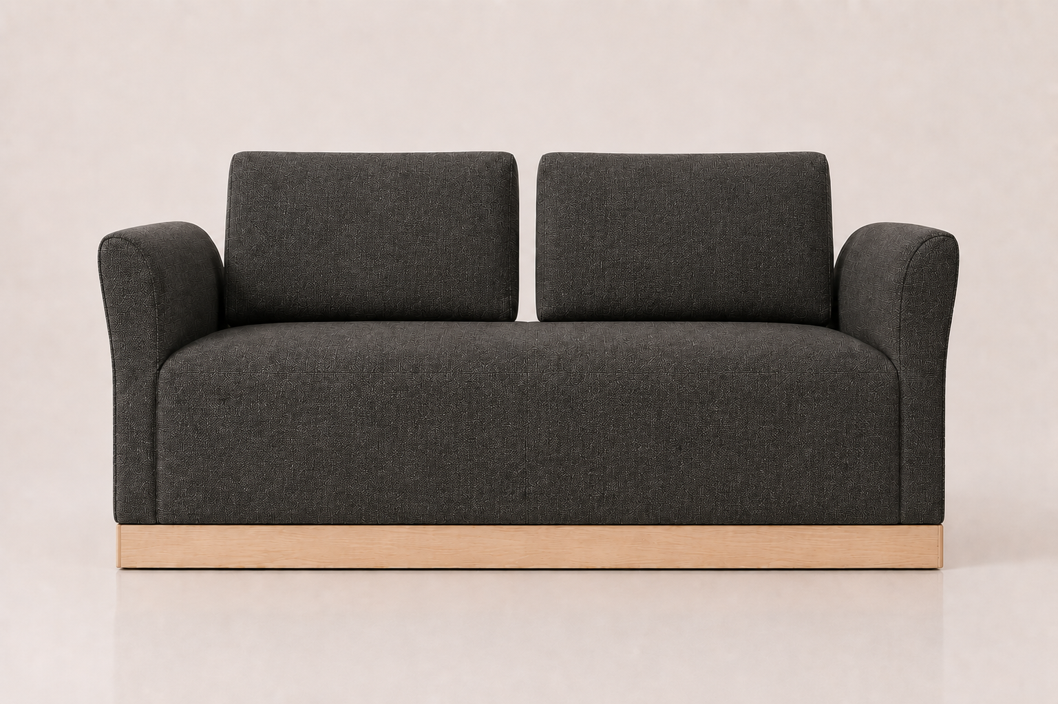 the SU-MARI sofa in dark charcoal fabric (BASALT NOIR)