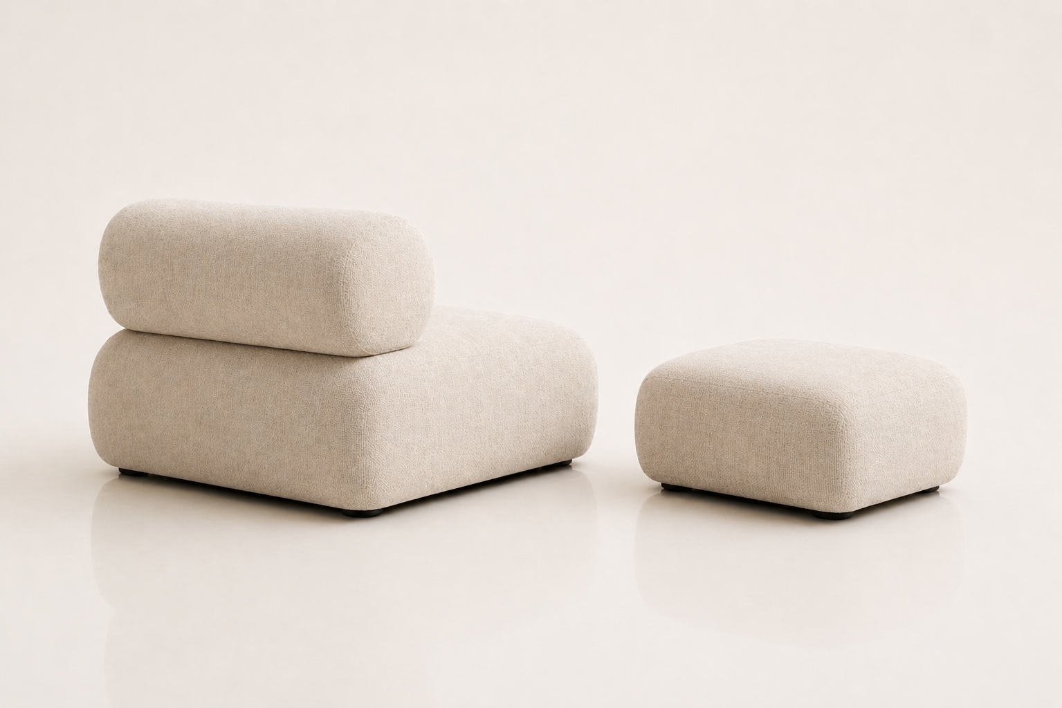 the SU-MARI unwind chair rear view